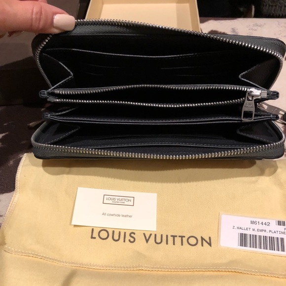 Louis Vuitton authentic Empreinte zippy wallet - Picture 5 of 7